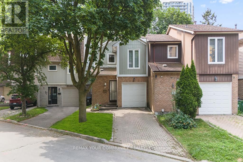15 Clematis Road, Toronto (pleasant View)