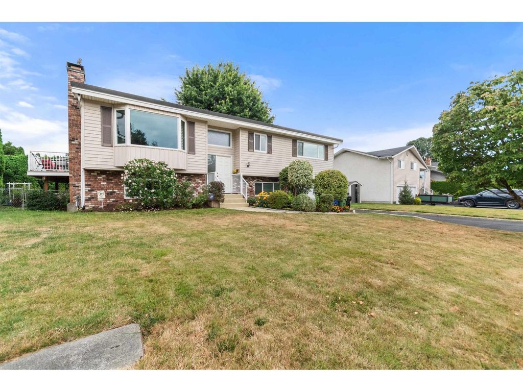 45992 Silver Avenue|sardis East Vedder, Chilliwack