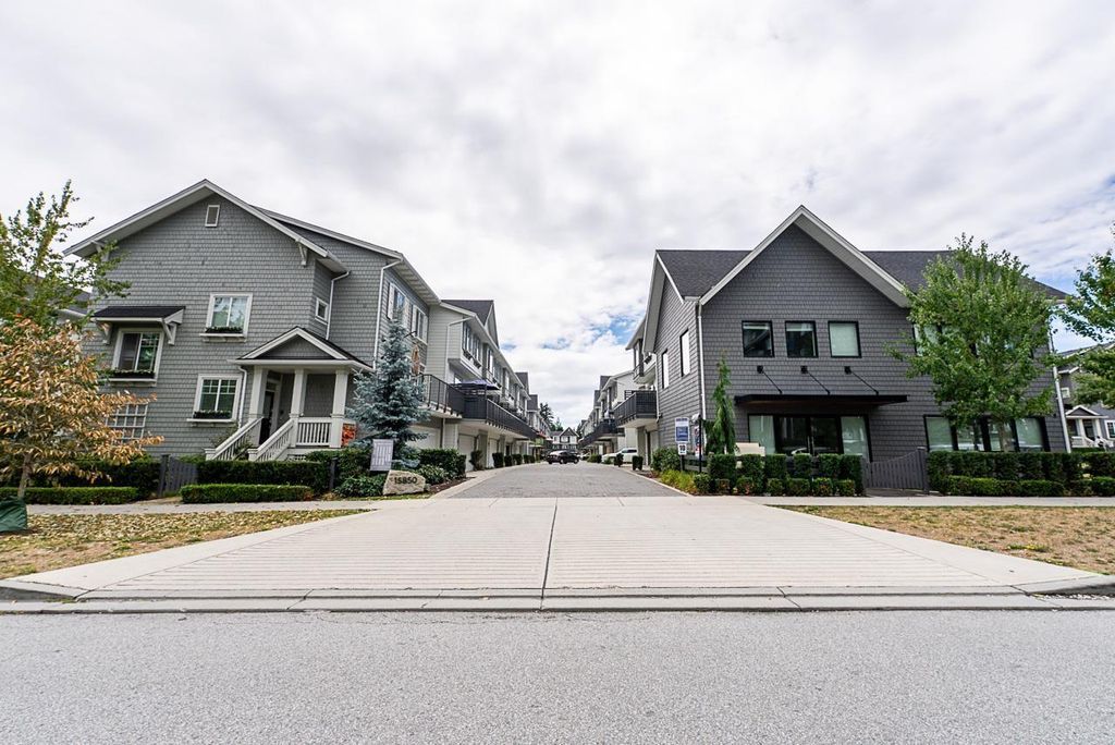26 15850 85 Avenue, Surrey