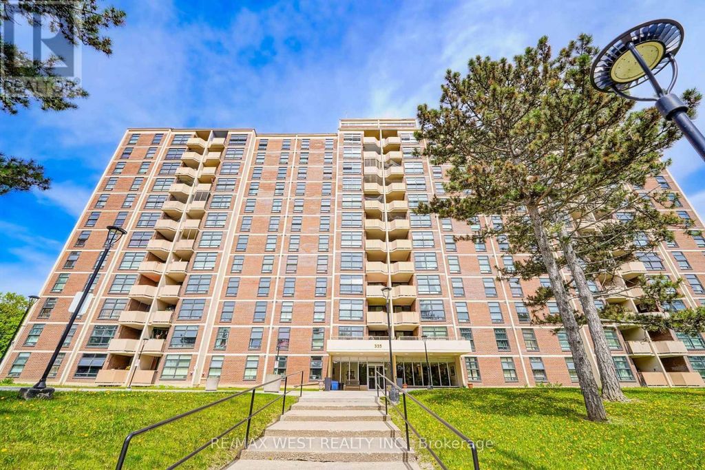 709 - 335 Driftwood Avenue, Toronto (black Creek)