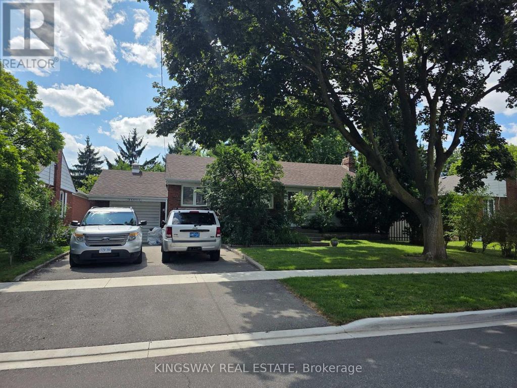 18 Blaketon Road, Toronto (islington-City Centre West)