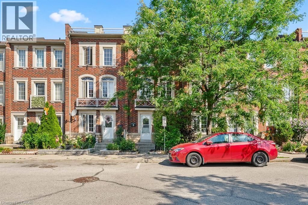 8 Jim Baird Mews, Toronto