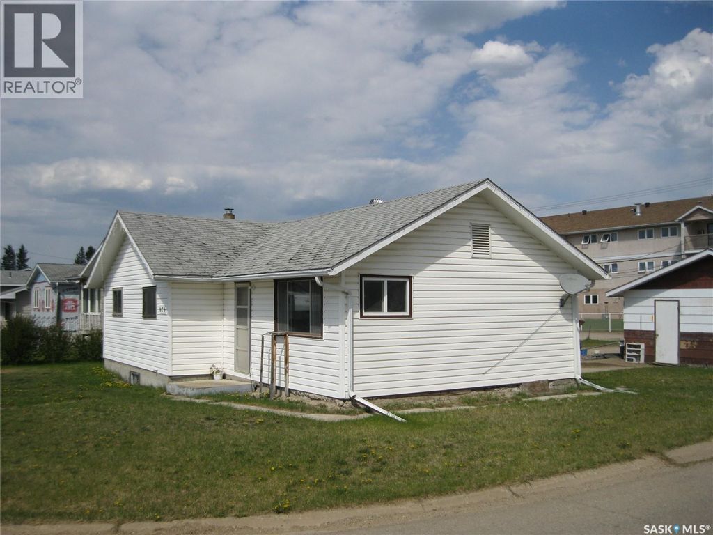 626 Main Street, Hudson Bay