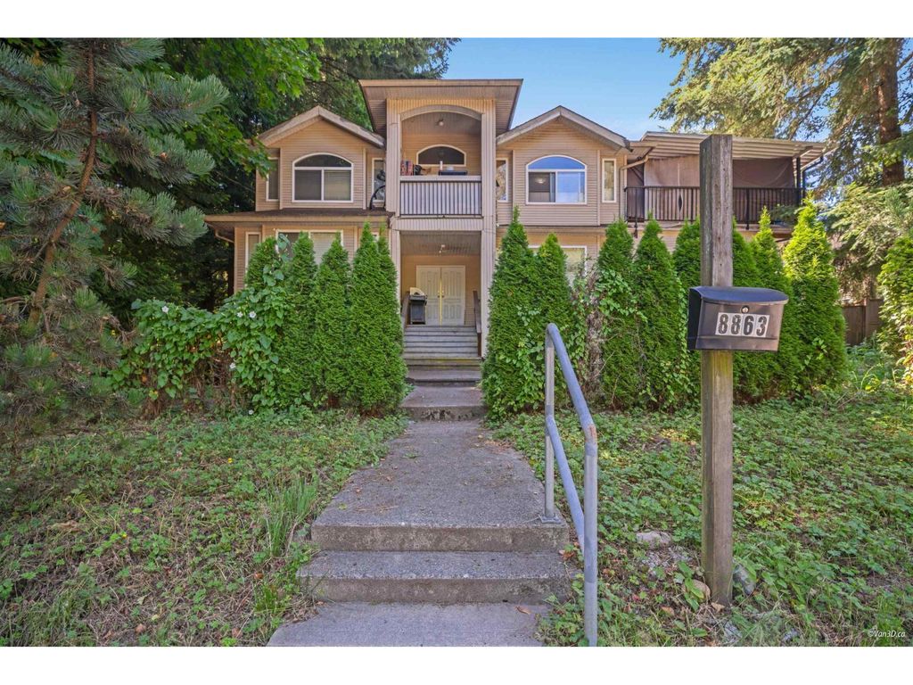 8863 King George Boulevard, Surrey