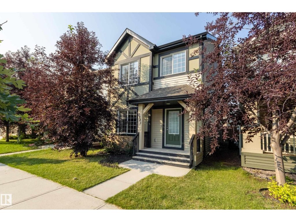 1241 Chappelle Bv Sw, Edmonton