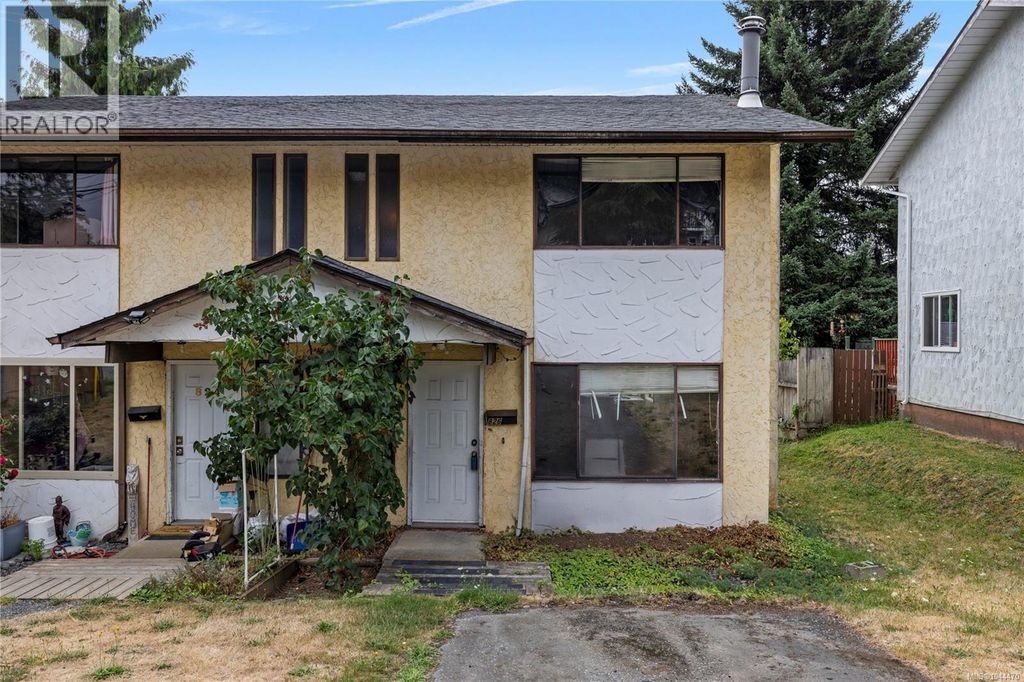 826 Holly Hill Rd, Nanaimo