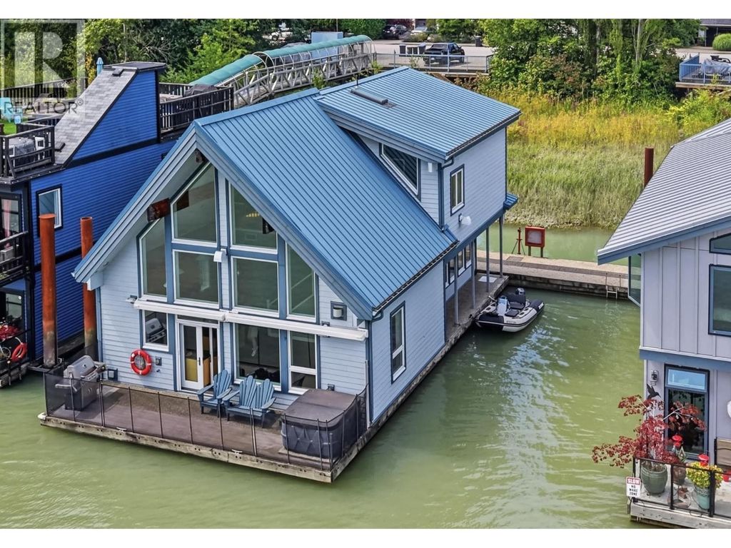 11 700 South Dyke Road, New Westminster