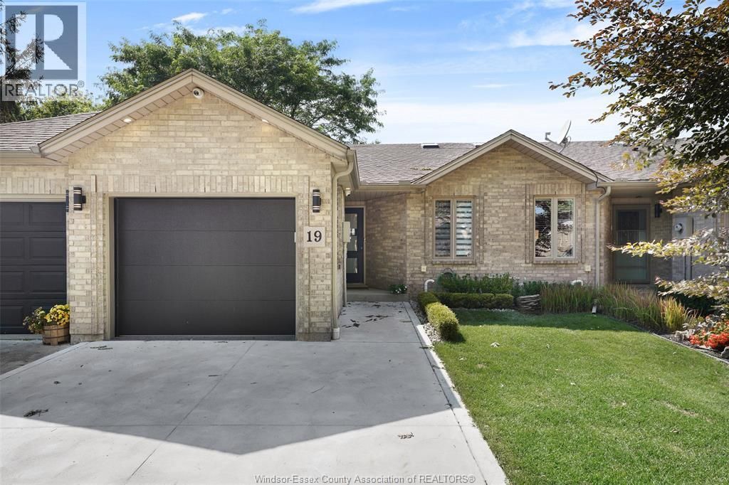 19 Malibu Drive, Leamington