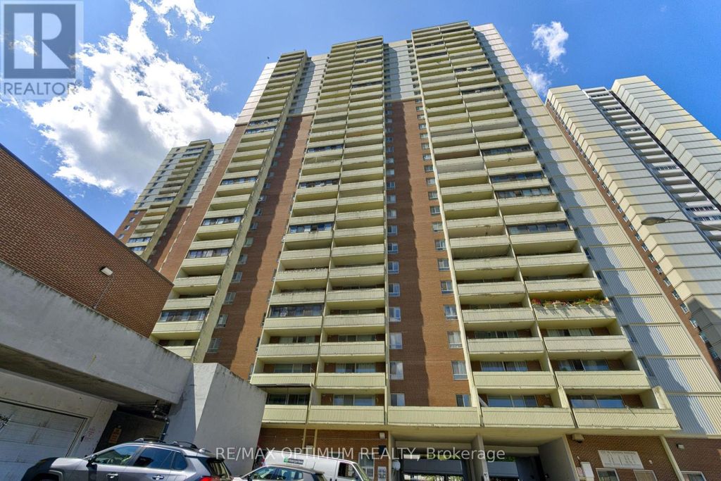 2110 - 5 Massey Square, Toronto (crescent Town)