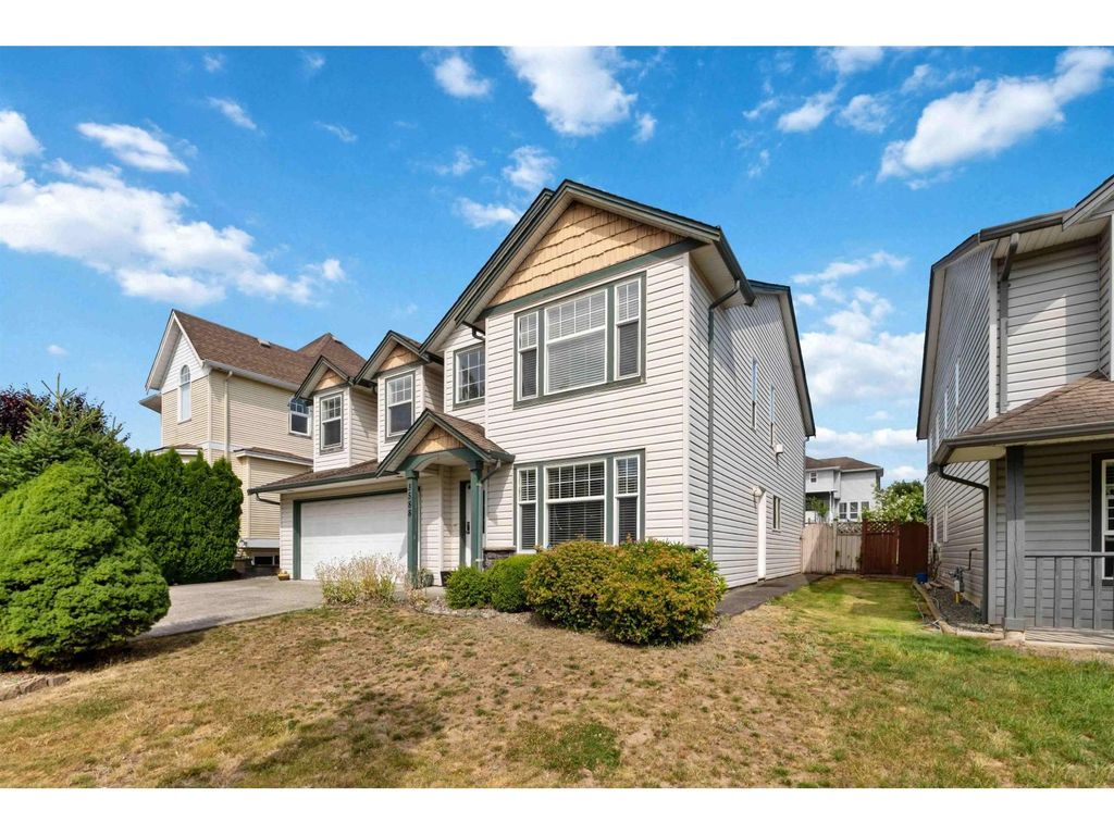 3588 Crestview Avenue, Abbotsford