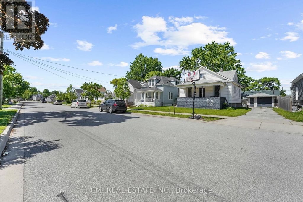 433 Lydia Street, Sarnia