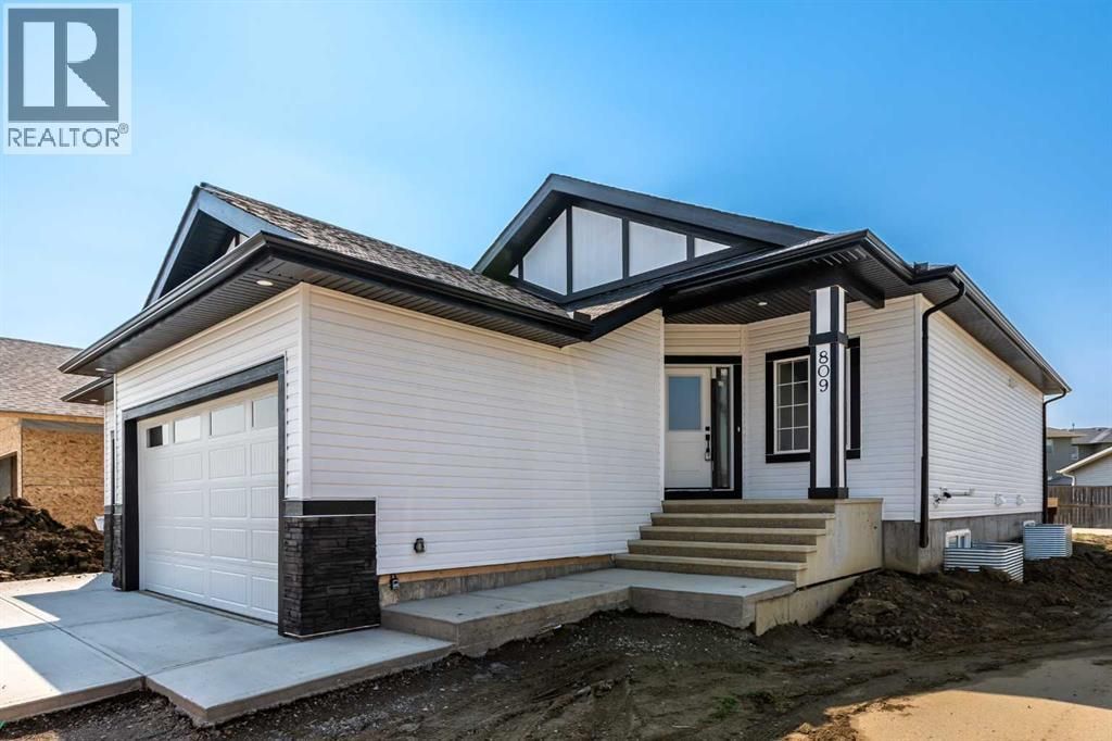 809 Hampshire Crescent Ne, High River