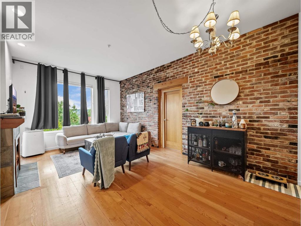 308 250 Salter Street, New Westminster