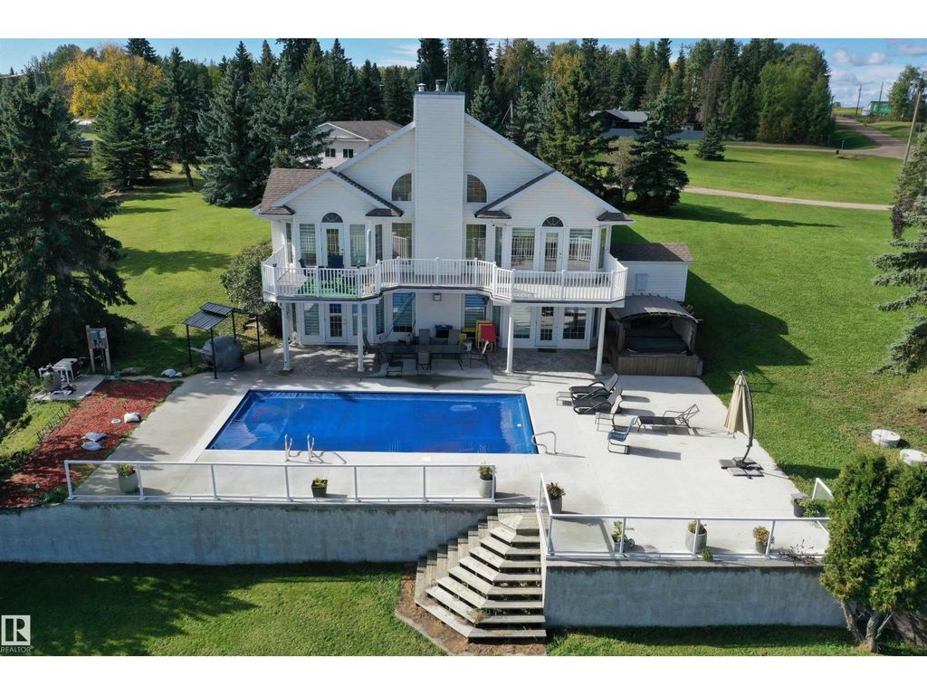 205 1 Av, Rural Wetaskiwin County