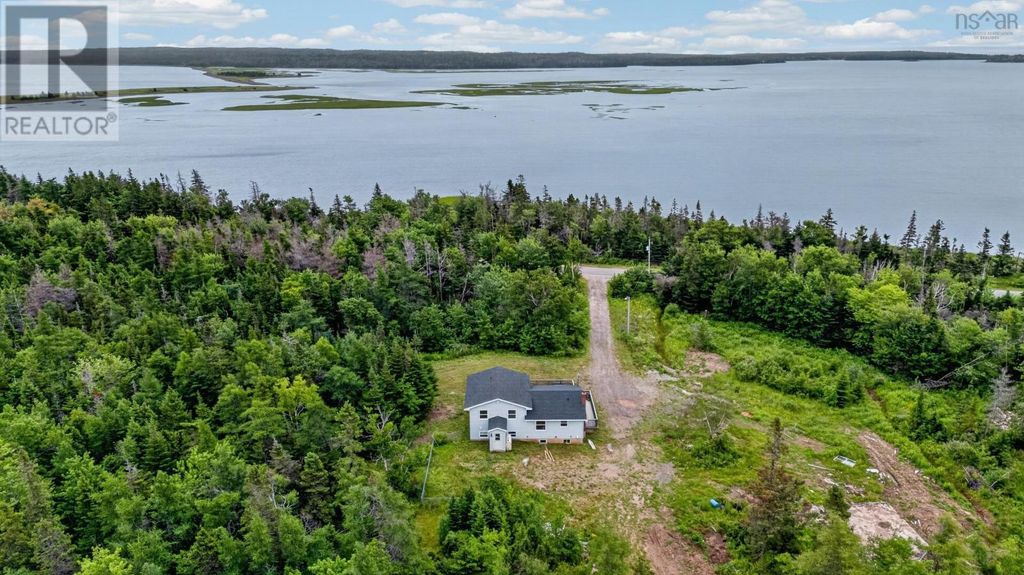 3262 Highway 255, Port Morien
