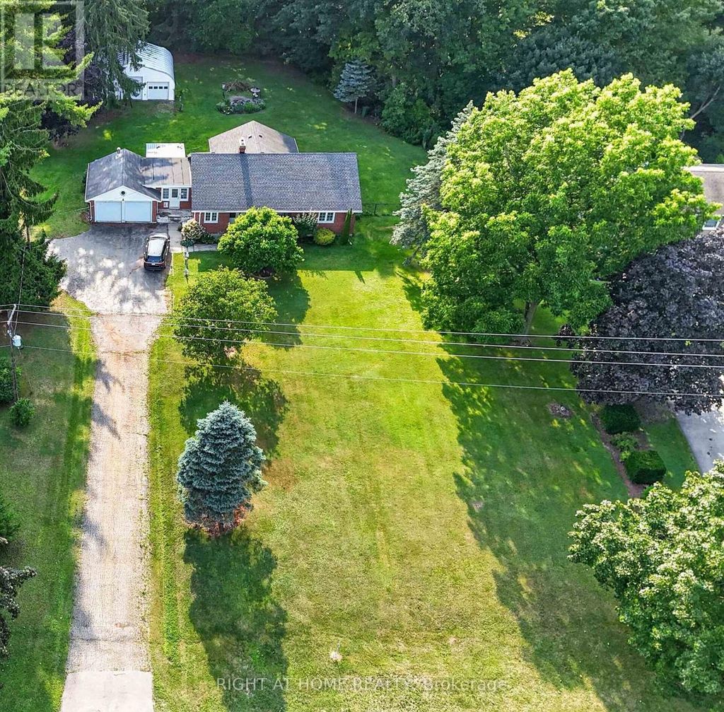 6297 Sunset Road, Central Elgin