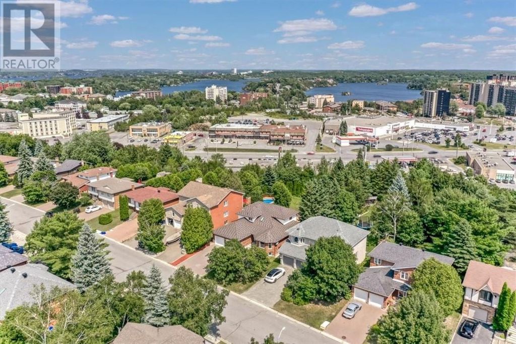 347 Moonrock, Sudbury