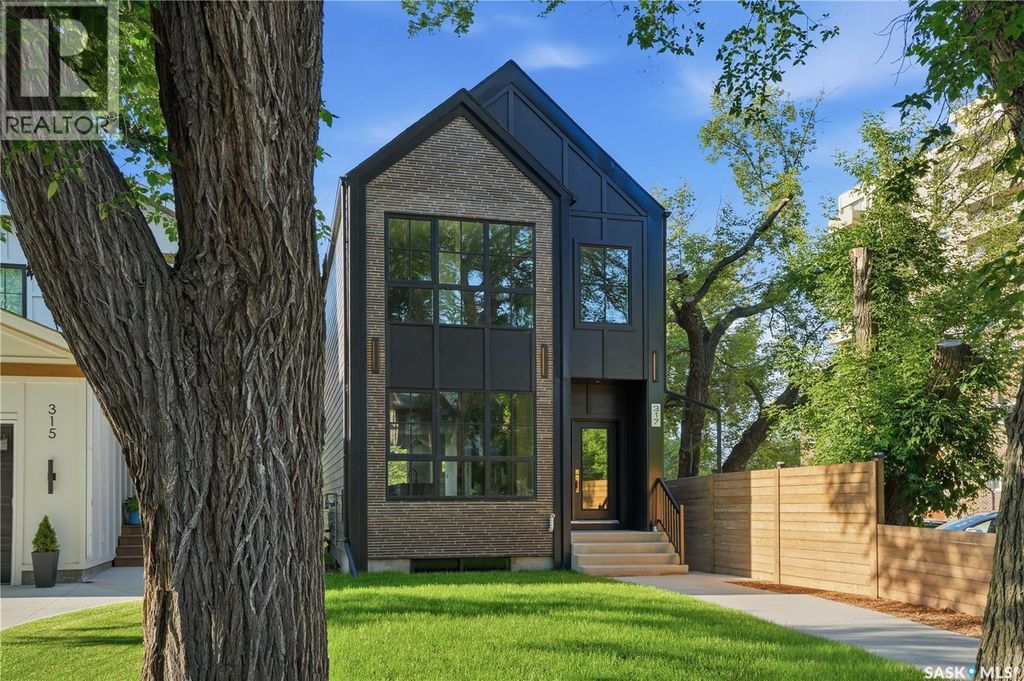 317 11th Street E, Saskatoon
