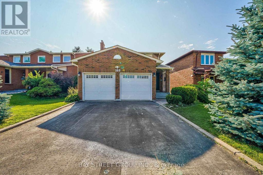 Room A - 169 Killian Road, Vaughan (maple)