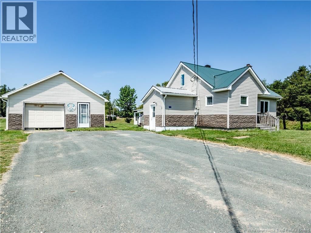 9 Albe Road, Saint-Charles