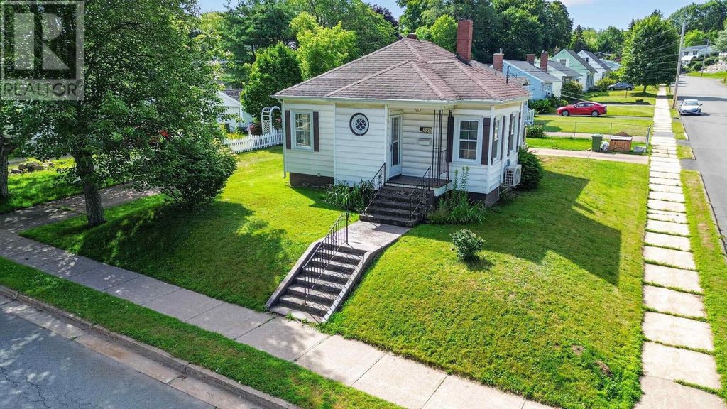 326 Brunswick Street, Truro