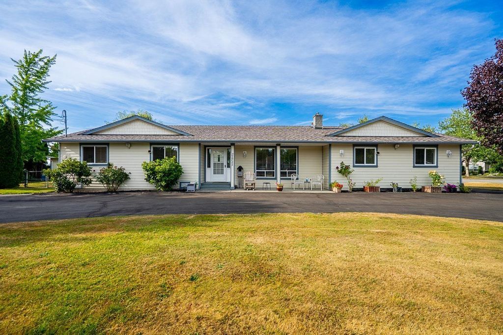 21711 52 Avenue, Langley