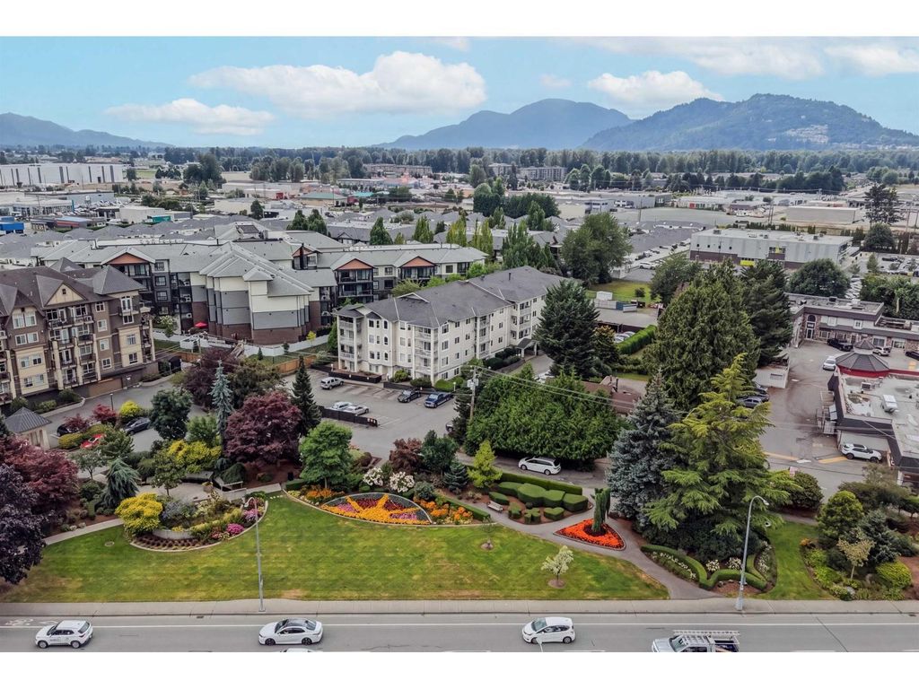 408 8537 Young Road|chilliwack Proper South, Chilliwack