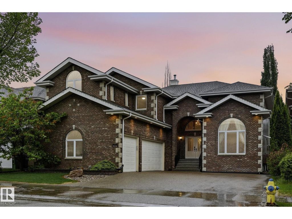 926 Hollingsworth Bn Nw, Edmonton