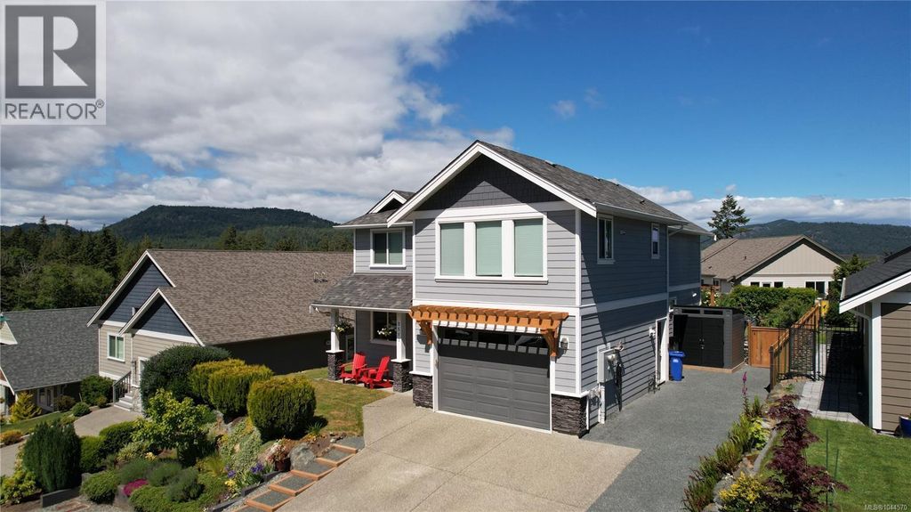 2513 West Trail Crt, Sooke