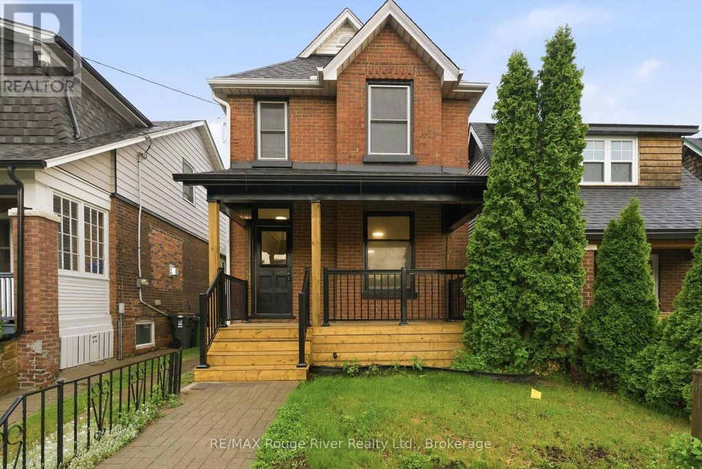 7 Heyworth Crescent, Toronto (east End-Danforth)