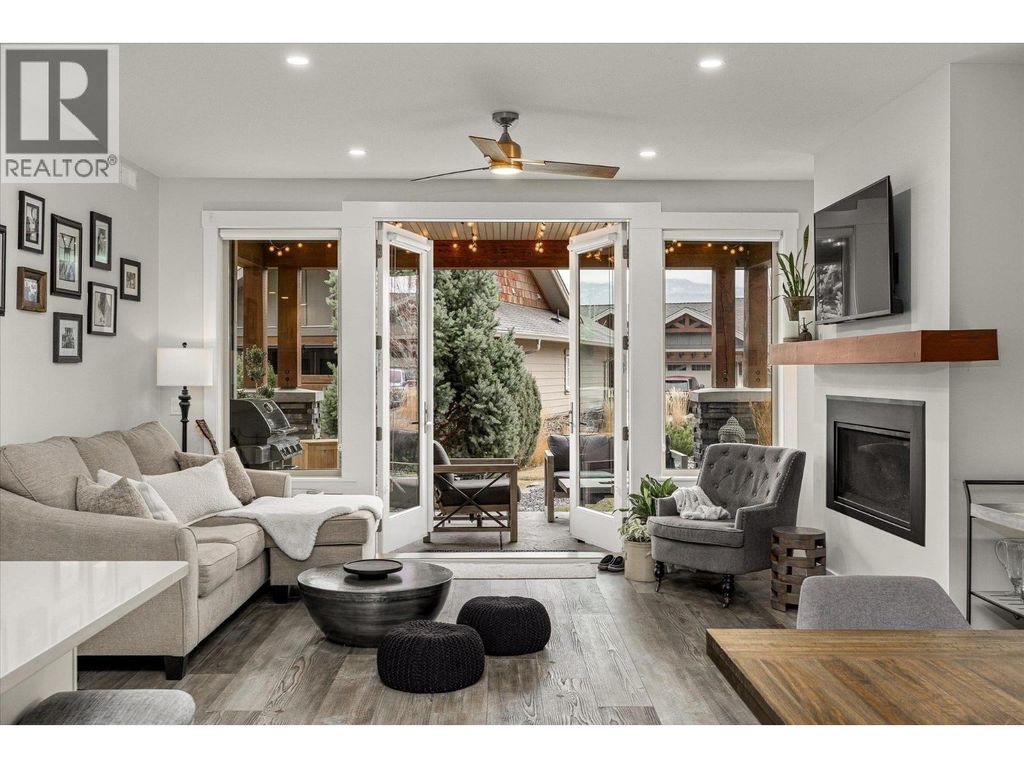 4000 Redstone Crescent Unit# 210, Peachland
