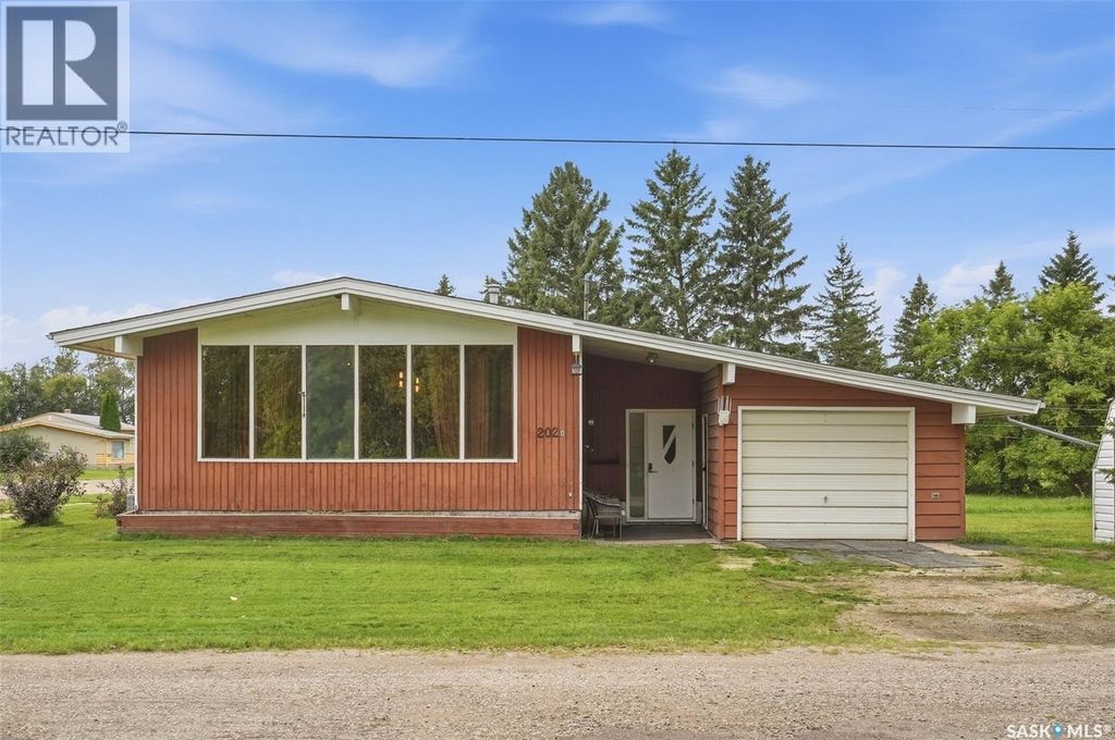 202 Princess Avenue W, Hafford