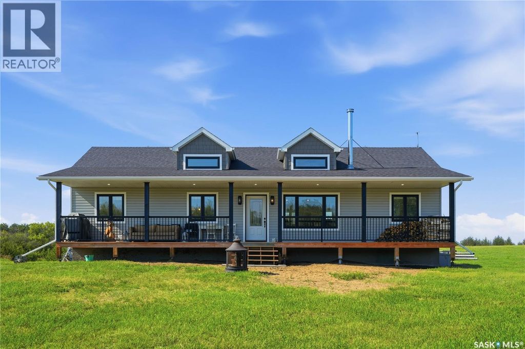 Private Acreage On 81.5 Acres, Montrose Rm No. 315