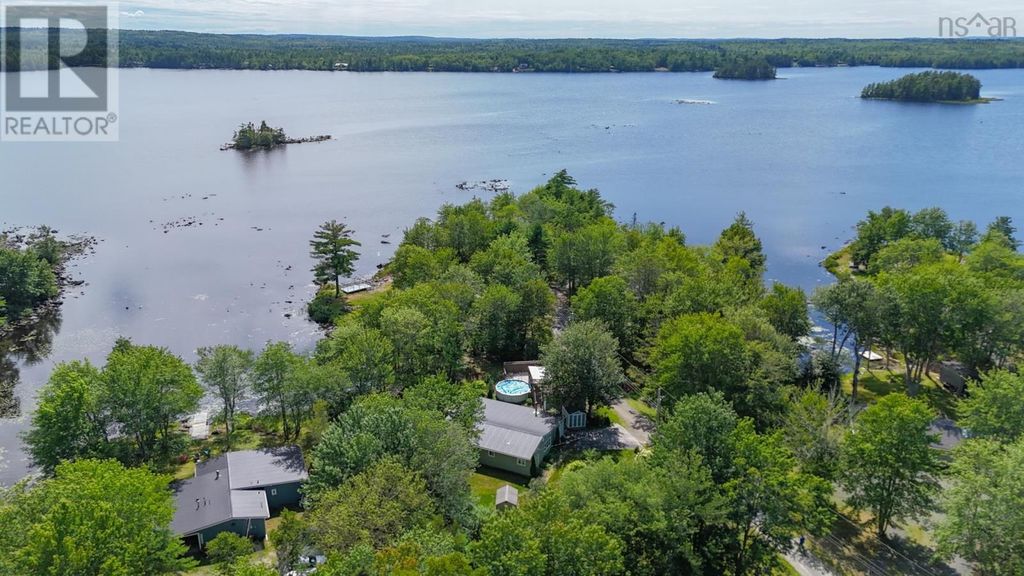 21 Lakeview Road, Hemford