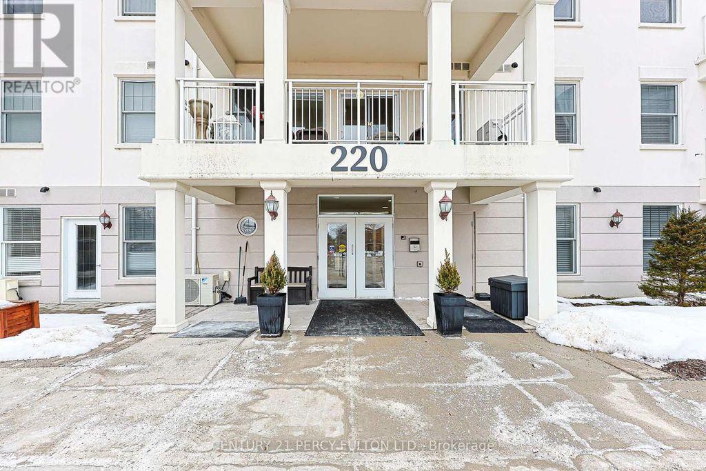 211 - 220 Main Street N, Uxbridge