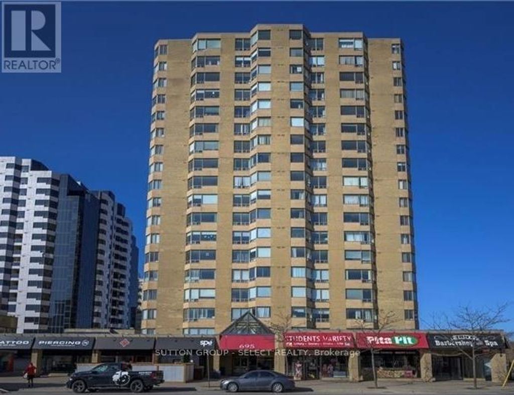 1603 - 695 Richmond Street, London East (east F)