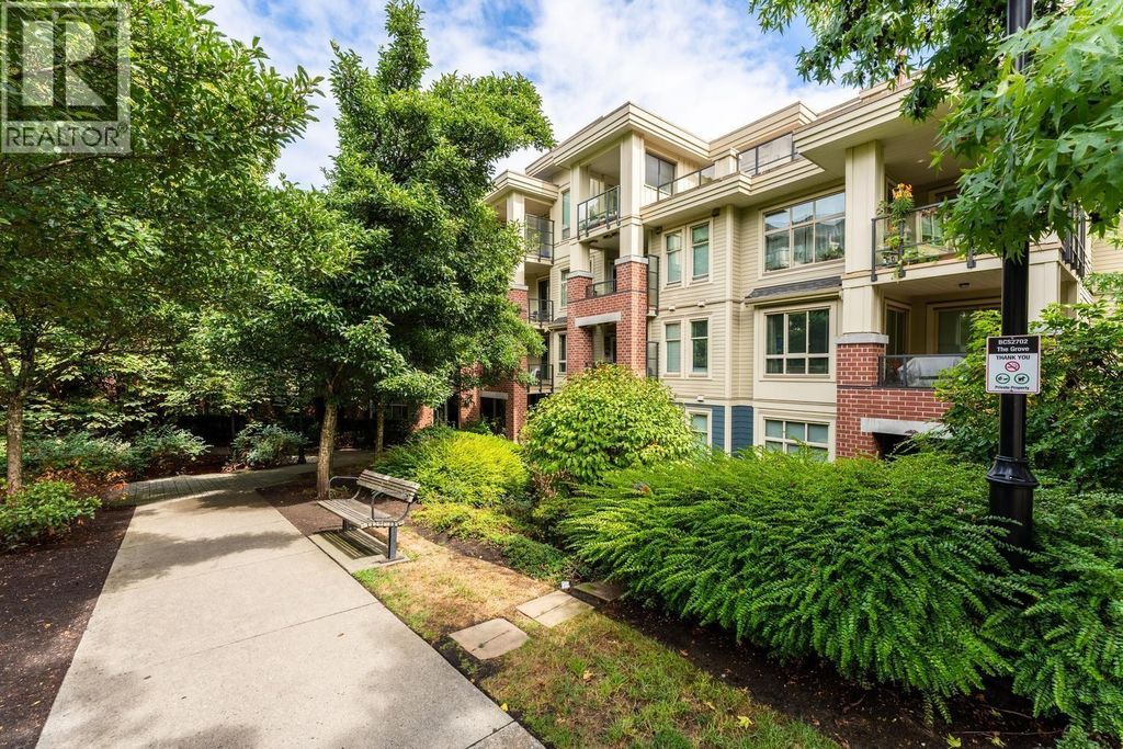 402 245 Ross Drive, New Westminster