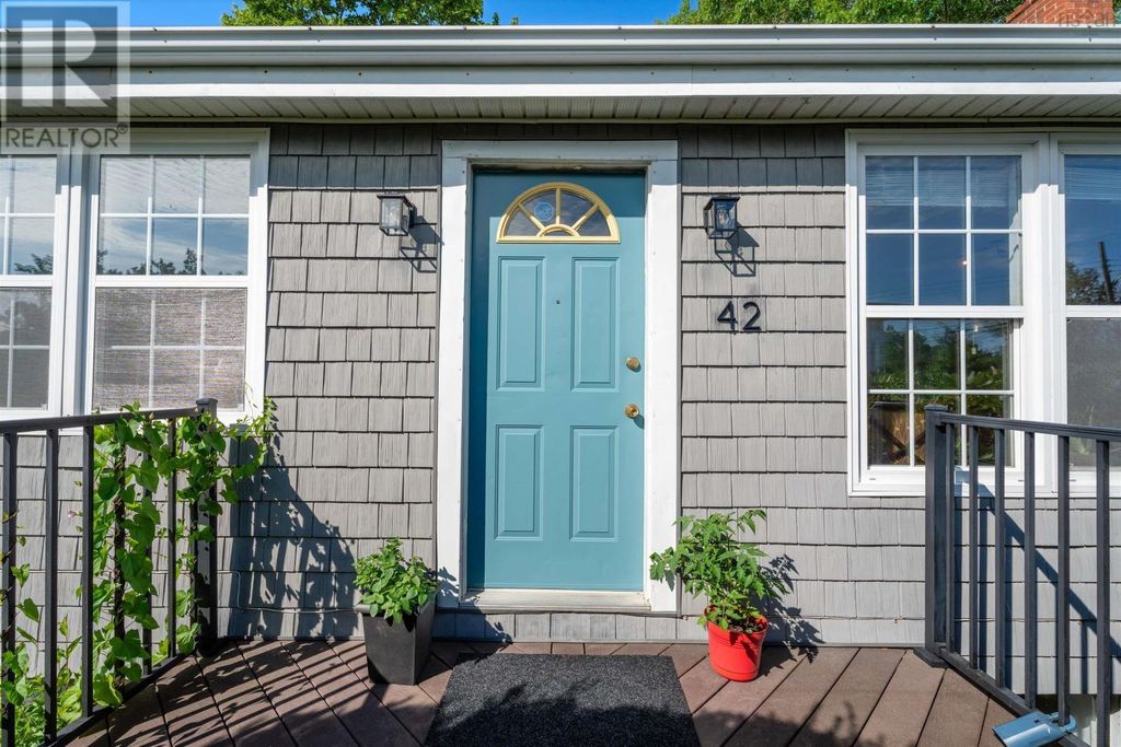 42 Birch Street, Halifax