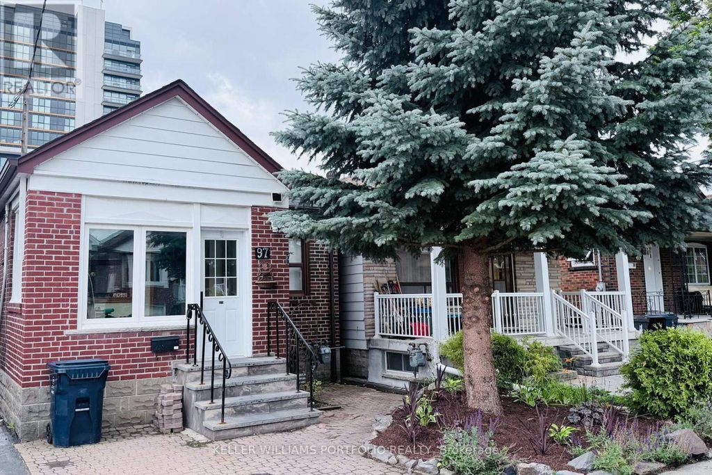 97 Livingstone Avenue, Toronto (briar Hill-Belgravia)