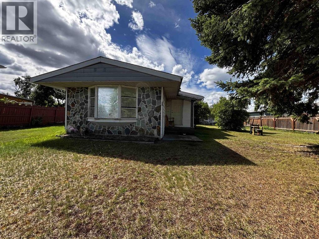 295 N Moffat Street, Prince George