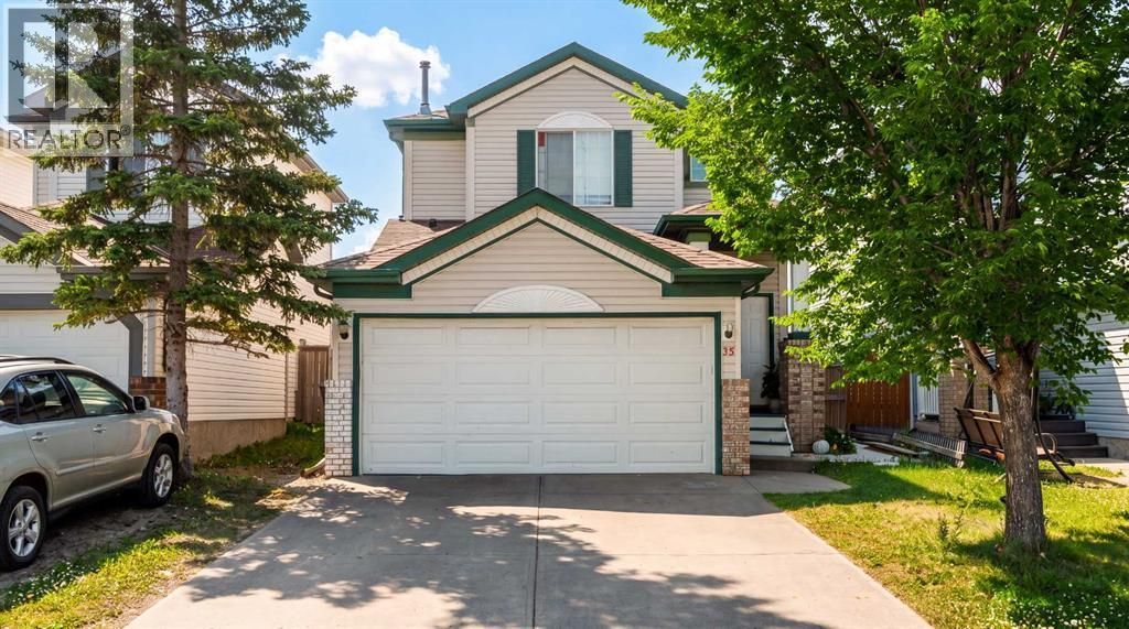 35 Martin Crossing Park Ne, Calgary