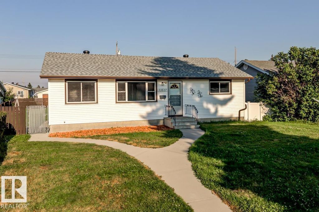 13517 136 St Nw, Edmonton