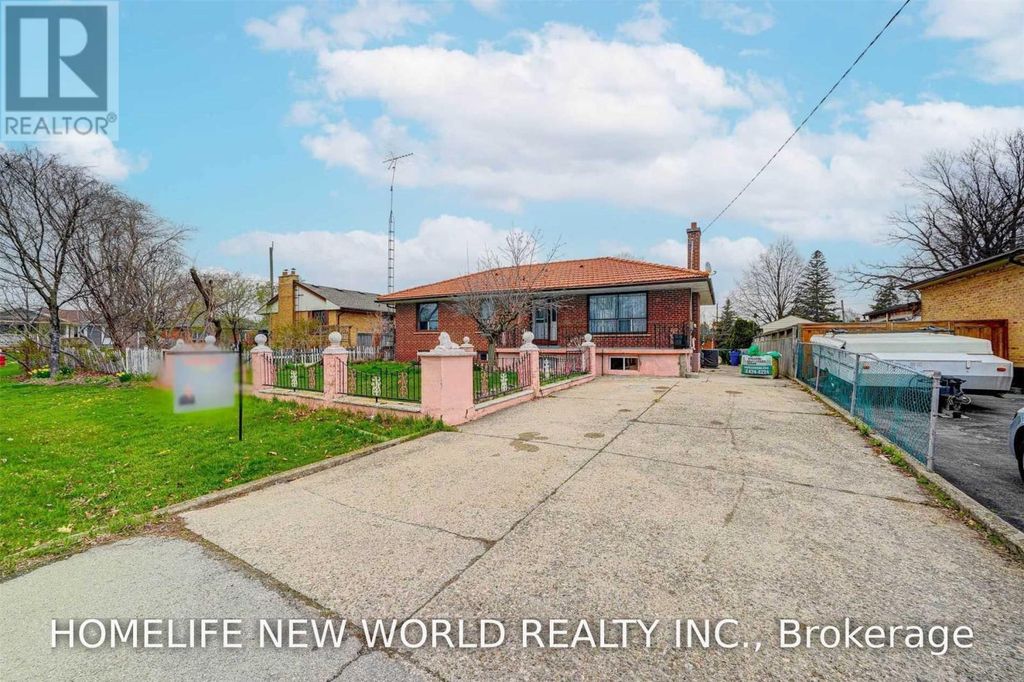 349 Woodale Avenue, Oakville (wo West)