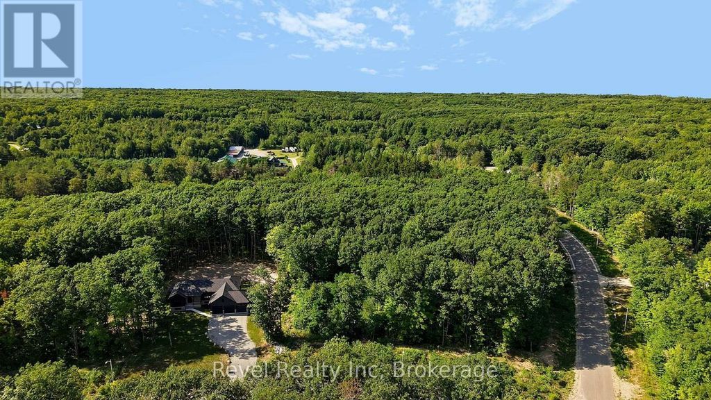 46 Voyageur Drive, Tiny