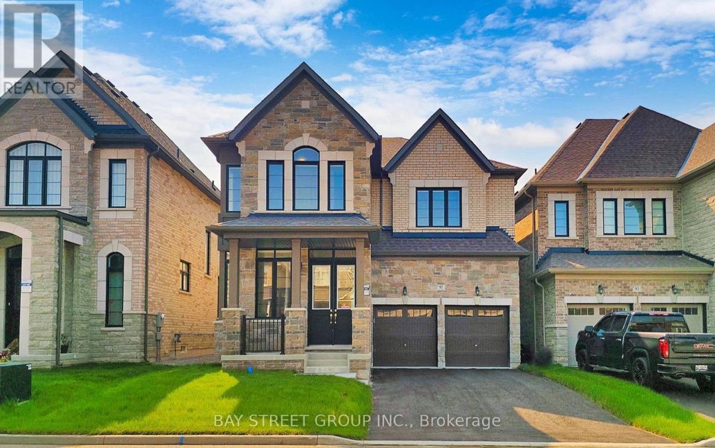 Upper Two Bedrooms - 97 Halldorson Avenue, Aurora