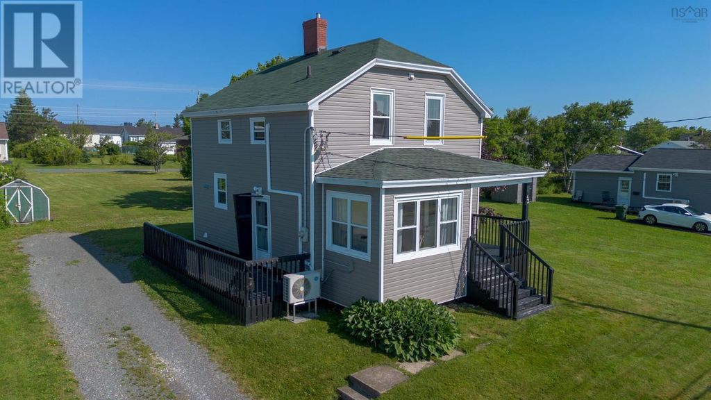 32 Highland Street, Glace Bay
