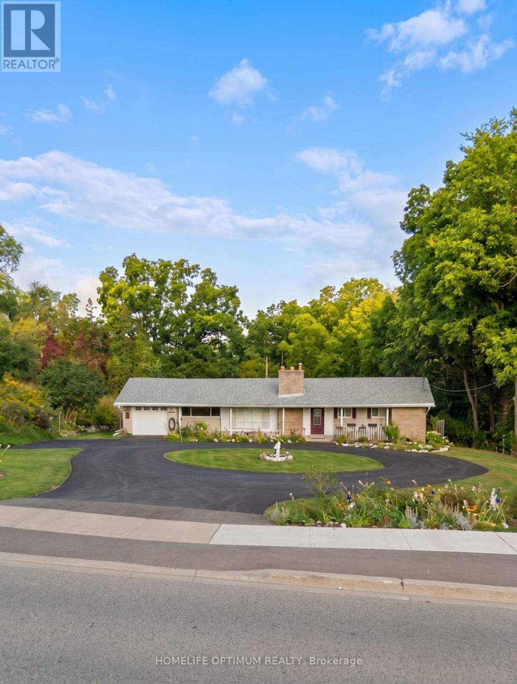 400 Maple Avenue, Halton Hills (georgetown)