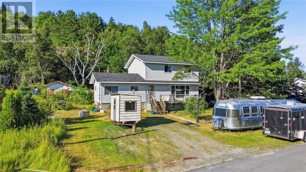 25 Savard Road, Wahnapitae