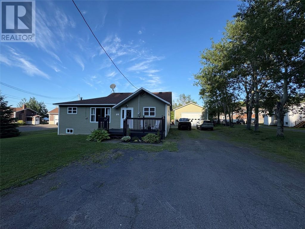 74 Main Street, Little Burnt Bay