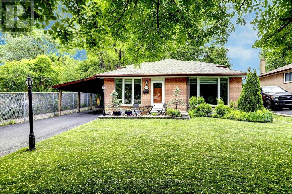 2694 Truscott Drive, Mississauga (clarkson)